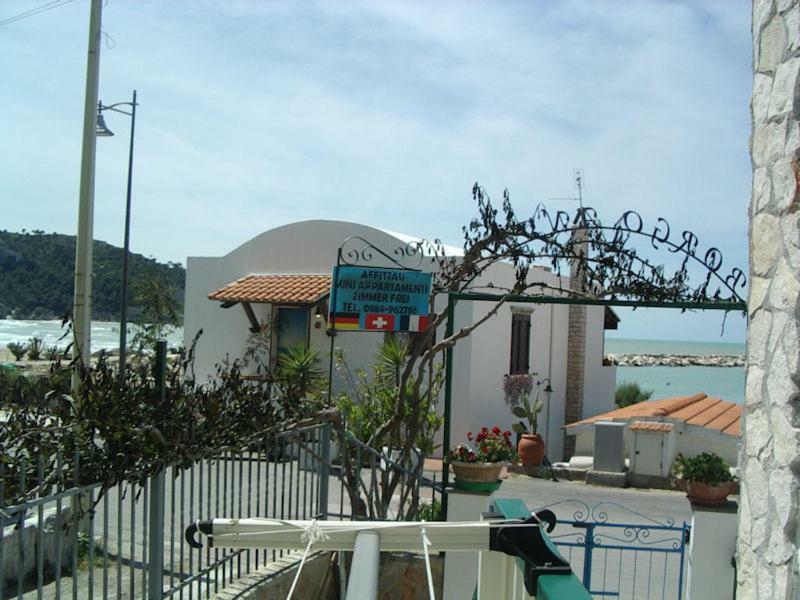 Blu Marine Casa A 10Mt Dalla Spiaggia بيسْكيتْشّي المظهر الخارجي الصورة