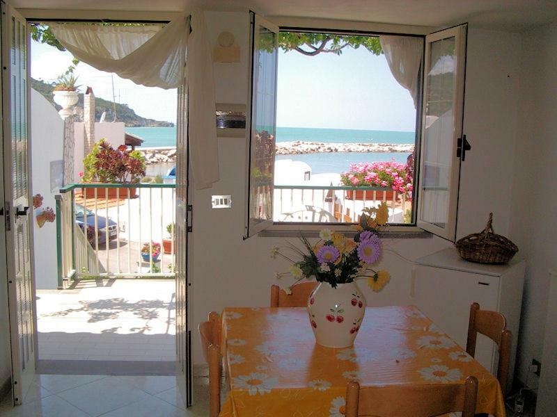 Blu Marine Casa A 10Mt Dalla Spiaggia بيسْكيتْشّي المظهر الخارجي الصورة